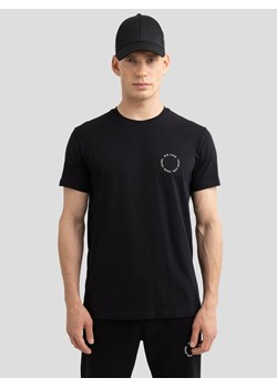 Koszulka męska z niewielkim nadrukiem na piersi czarna Orpion 906 ze sklepu Big Star w kategorii T-shirty męskie - zdjęcie 177897417