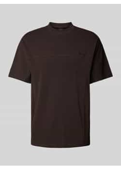 T-shirt z wyhaftowanym logo model ‘Natural’ ze sklepu Peek&Cloppenburg  w kategorii T-shirty męskie - zdjęcie 177945359