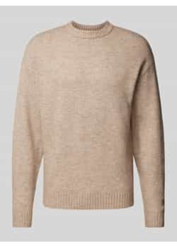 Sweter z dzianiny z okrągłym dekoltem model ‘OLLIE’ ze sklepu Peek&Cloppenburg  w kategorii Swetry męskie - zdjęcie 177958139