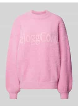 Sweter z dzianiny z napisem z logo model ‘OFELIA’ ze sklepu Peek&Cloppenburg  w kategorii Swetry damskie - zdjęcie 177958306