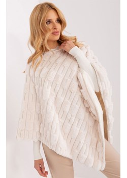 Poncho z eko futra ecru AT-PN-2347.88, Kolor ecru, Rozmiar uniwersalny, WOOL FASHION ITALIA ze sklepu Primodo w kategorii Poncza - zdjęcie 178011229