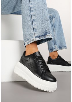 Czarne Sneakersy na Platformie Ozdobione Perforacją Eleainna ze sklepu renee.pl w kategorii Buty sportowe damskie - zdjęcie 178046076