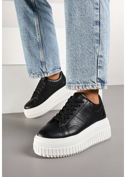 Czarne Sneakersy na Grubej Podeszwie z Perforacją Eleadrelle ze sklepu born2be.pl w kategorii Buty sportowe damskie - zdjęcie 178046345