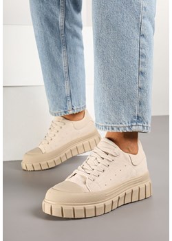 Beżowe Sneakersy Vices na Grubej Tłoczonej Podeszwie z Perforacją Lealita ze sklepu born2be.pl w kategorii Buty sportowe damskie - zdjęcie 178051246