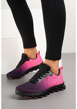 Czarno-Fuksjowe Buty Sportowe Sneakersy z Tłoczoną Podeszwą Leathrose ze sklepu born2be.pl w kategorii Buty sportowe damskie - zdjęcie 178070998