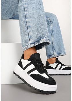 Czarno-Białe Sneakersy na Tłoczonej Platformie z Ozdobnymi Paskami Fonivena ze sklepu renee.pl w kategorii Buty sportowe damskie - zdjęcie 178090488