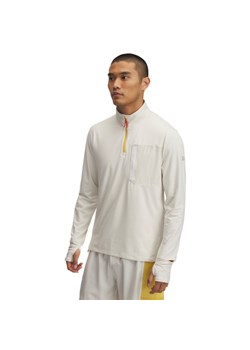 Męski longsleeve do biegania Under Armour UA Trail Run Quarter Zip - beżowy ze sklepu Sportstylestory.com w kategorii T-shirty męskie - zdjęcie 178107658