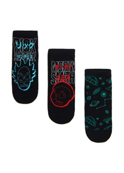 Cropp - 3 pack krótkich skarpetek Rick i Morty - czarny - id: 326DD-99X - marki Cropp - 178142045 Cropp - 3 pack krótkich skarpetek Rick i Morty - czarny ze sklepu Cropp w kategorii Skarpetki męskie - zdjęcie 178142045