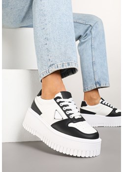 Biało-Czarne Sneakersy na Karbowanej Platformie Feniora ze sklepu born2be.pl w kategorii Buty sportowe damskie - zdjęcie 178150358
