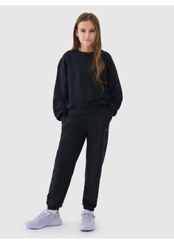 Dziewczęce spodnie dresowe joggery 4F 4FJWSS25TTROF0950 - czarne ze sklepu Sportstylestory.com w kategorii Spodnie dziewczęce - zdjęcie 178151927