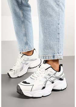 Biało-Czarne Sneakersy na Grubej Tłoczonej Podeszwie z Geometrycznym Wzorem Tatelisea ze sklepu born2be.pl w kategorii Buty sportowe damskie - zdjęcie 178166446