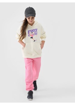 Dziewczęca bluza dresowa nierozpinana z kapturem 4F 4FJASAW24TSWSF2156 - żółta ze sklepu Sportstylestory.com w kategorii Bluzy dziewczęce - zdjęcie 178170336