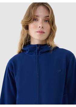 Damski polar rozpinany z kapturem 4F 4FWSS25TFLEF323 - granatowy ze sklepu Sportstylestory.com w kategorii Bluzy damskie - zdjęcie 178170378