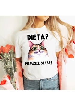 Damska biała koszulka - Dieta pierwsze słyszę ze sklepu Time For Fashion w kategorii Bluzki damskie - zdjęcie 178176285