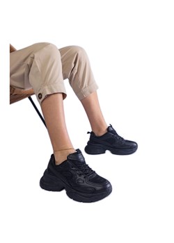 Czarne sneakersy na masywnej podeszwie ze sklepu ButyModne.pl w kategorii Buty sportowe damskie - zdjęcie 178178086