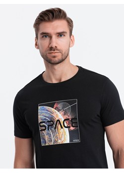T-shirt męski bawełniany z nadrukiem kosmosu - czarny V1 S1755 ze sklepu ombre w kategorii T-shirty męskie - zdjęcie 178181168