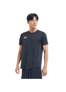 Męska koszulka treningowa Under Armour UA M's Challenger Train Ss - czarna ze sklepu Sportstylestory.com w kategorii T-shirty męskie - zdjęcie 178183087