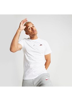 NIKE T-SHIRT SPORTSWEAR CLUB FLEECE - id: AR4997-100 - marki Nike - 178188308 NIKE T-SHIRT SPORTSWEAR CLUB FLEECE ze sklepu JD Sports w kategorii T-shirty męskie - zdjęcie 178188308