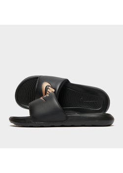 NIKE VICTORI ONE SLIDES ze sklepu JD Sports  w kategorii Klapki damskie - zdjęcie 178188828