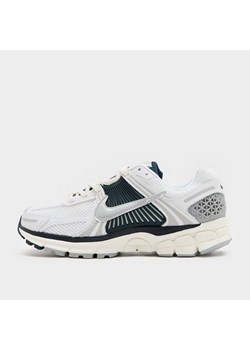 NIKE W NIKE ZOOM VOMERO 5 JD ze sklepu JD Sports  w kategorii Buty sportowe damskie - zdjęcie 178191809