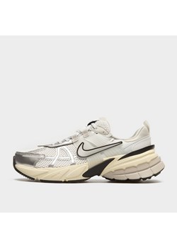 NIKE V2K RUN ze sklepu JD Sports  w kategorii Buty sportowe damskie - zdjęcie 178192479