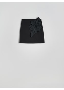 Reserved - Spódnica z teksturowym kwiatem - czarny ze sklepu Reserved w kategorii Spódnice - zdjęcie 178286598