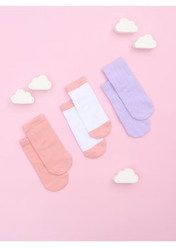 Sinsay - Skarpetki niemowlęce 3 pack - wielobarwny ze sklepu Sinsay w kategorii Skarpetki dziecięce - zdjęcie 178323449