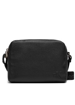 Torebka Calvin Klein Jeans Ultralight DblZip Camerabag 21 K60K612283 Czarny ze sklepu eobuwie.pl w kategorii Listonoszki - zdjęcie 178345006