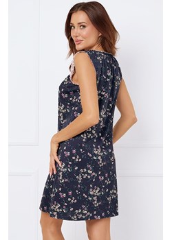 Koszula nocna damska na szerokie ramiączko Almi, Kolor granatowy-wzór, Rozmiar S, Italian Fashion - id: 195486 - marki Italian Fashion - 178365816 Koszula nocna damska na szerokie ramiączko Almi, Kolor granatowy-wzór, Rozmiar S, Italian Fashion ze sklepu Intymna w kategorii Koszule nocne - zdjęcie 178365816