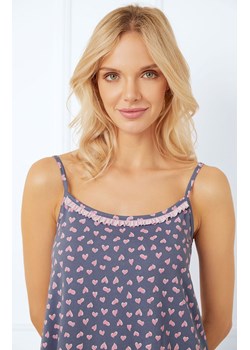 Koszula nocna damska w serca na wąskie ramiączka Tiana, Kolor jeansowy-róż, Rozmiar S, Italian Fashion - id: 195470 - marki Italian Fashion - 178365918 Koszula nocna damska w serca na wąskie ramiączka Tiana, Kolor jeansowy-róż, Rozmiar S, Italian Fashion ze sklepu Intymna w kategorii Koszule nocne - zdjęcie 178365918