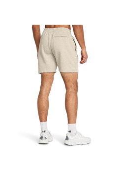 Męskie spodenki dresowe Under Armour UA Icon Fleece Short - beżowe ze sklepu Sportstylestory.com w kategorii Spodenki męskie - zdjęcie 178400018