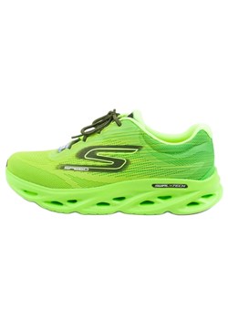 Buty do biegania Skechers Go Run 220908/GRN zielone ze sklepu ButyModne.pl w kategorii Buty sportowe męskie - zdjęcie 178400569