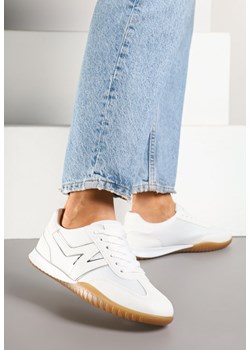 Białe Sneakersy Tenisówki z Ozdobną Boczną Naszywką Ranilsa ze sklepu born2be.pl w kategorii Buty sportowe damskie - zdjęcie 178412497