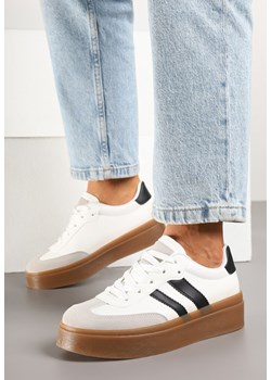 Biało-Czarne Sneakersy w Stylu Kultowych Tenisówek na Grubej Podeszwie Carilne ze sklepu born2be.pl w kategorii Buty sportowe damskie - zdjęcie 178414108