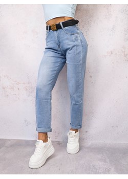 SPODNIE JEANSOWE MOM FIT Z OZDOBNĄ APLIKACJĄ PRZY KIESZENI+ PASEK ze sklepu olika.com.pl w kategorii Jeansy damskie - zdjęcie 178423178