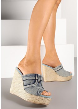 Niebieskie Klapki Stylizowane na Jeans na Koturnie Lavtia ze sklepu born2be.pl w kategorii Klapki damskie - zdjęcie 178438189