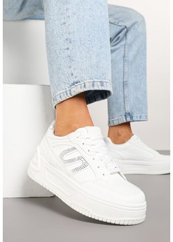 Białe Sneakersy na Grubej Podeszwie z Geometrycznym Wzorem Korsemi ze sklepu born2be.pl w kategorii Buty sportowe damskie - zdjęcie 178451528