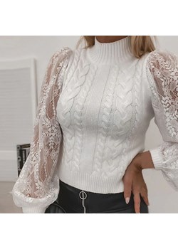 Sweter damski z golfem i koronkowymi bufkami - Biały ze sklepu Intimica.pl w kategorii Swetry damskie - zdjęcie 178513669