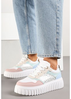 Biało-Różowe Sneakersy na Platformie z Tłoczeniem Ozdobione Panterką i Perforacją Udivaya ze sklepu renee.pl w kategorii Buty sportowe damskie - zdjęcie 178545008