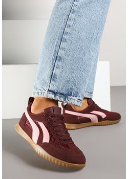 Bordowe Sneakersy w Stylu Tenisówek Ozdobione Paskami Amooshea ze sklepu born2be.pl w kategorii Buty sportowe damskie - zdjęcie 178571196