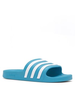 Klapki adidas ADILETTE AQUA FY8047 Niebieski ze sklepu eobuwie.pl w kategorii Klapki męskie - zdjęcie 178575086