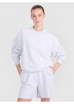 Bluza dresowa nierozpinana bez kaptura uniseks 4F 4FWSS25TSWSU1546 - szara ze sklepu Sportstylestory.com w kategorii Bluzy damskie - zdjęcie 178577238
