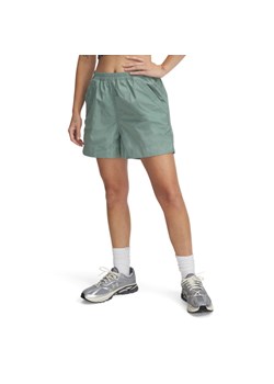 Damskie spodenki treningowe Under Armour UA Unstoppable Utility Short - zielone ze sklepu Sportstylestory.com w kategorii Szorty - zdjęcie 178599107