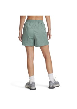 Damskie spodenki treningowe Under Armour UA Unstoppable Utility Short - zielone ze sklepu Sportstylestory.com w kategorii Szorty - zdjęcie 178599108