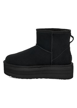 UGG Botki &quot;W Classic Mini Platform&quot; w kolorze czarnym z wełny jagnięcej ze sklepu Limango Polska w kategorii Śniegowce damskie - zdjęcie 178600948