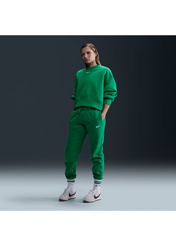 Damskie spodnie dresowe ze średnim stanem Nike Sportswear Phoenix Fleece - Zieleń ze sklepu Nike poland w kategorii Spodnie damskie - zdjęcie 178602158