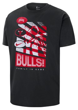 T-shirt męski NBA Nike Chicago Bulls Courtside - Czerń ze sklepu Nike poland w kategorii T-shirty męskie - zdjęcie 178604738