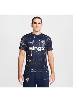 Męska przedmeczowa koszulka piłkarska z krótkim rękawem Nike Dri-FIT Chelsea F.C. Academy Pro SE - Niebieski ze sklepu Nike poland w kategorii T-shirty męskie - zdjęcie 178608299