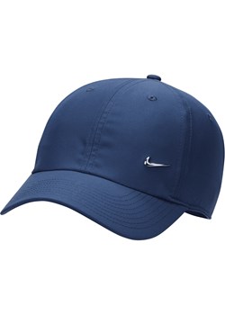 Czapka o nieusztywnionej konstrukcji z metalowym logo Swoosh Nike Dri-FIT Club - Niebieski ze sklepu Nike poland w kategorii Czapki z daszkiem męskie - zdjęcie 178609238