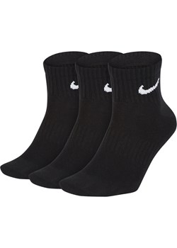 Stopki treningowe Nike Everyday Lightweight (3 pary) - Czerń ze sklepu Nike poland w kategorii Skarpetki męskie - zdjęcie 178610357